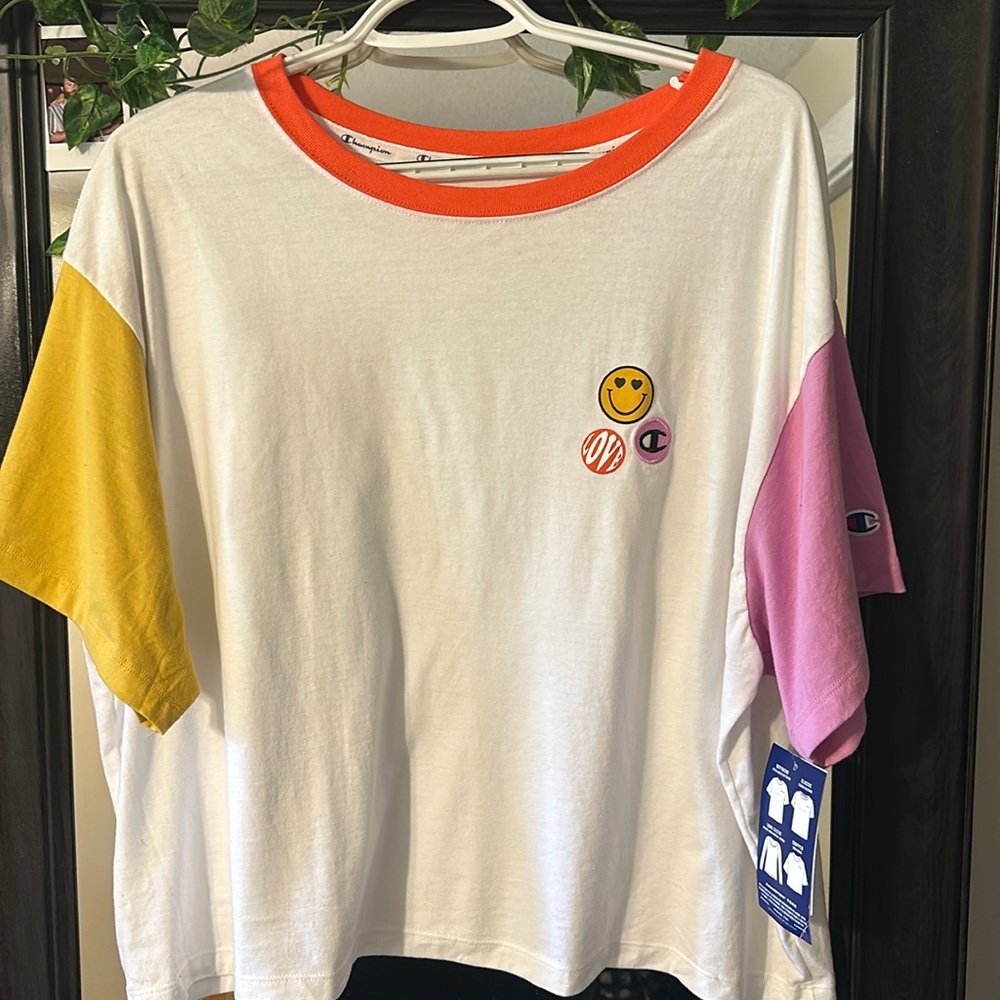 Cropped champion tee